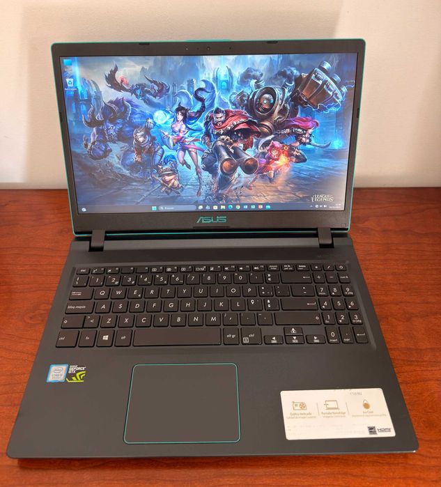 Asus X560u Gamming 15.6"FHD|i5-8250U|16GB Ram|Ssd 512Gb|GTX1050 4Gb|