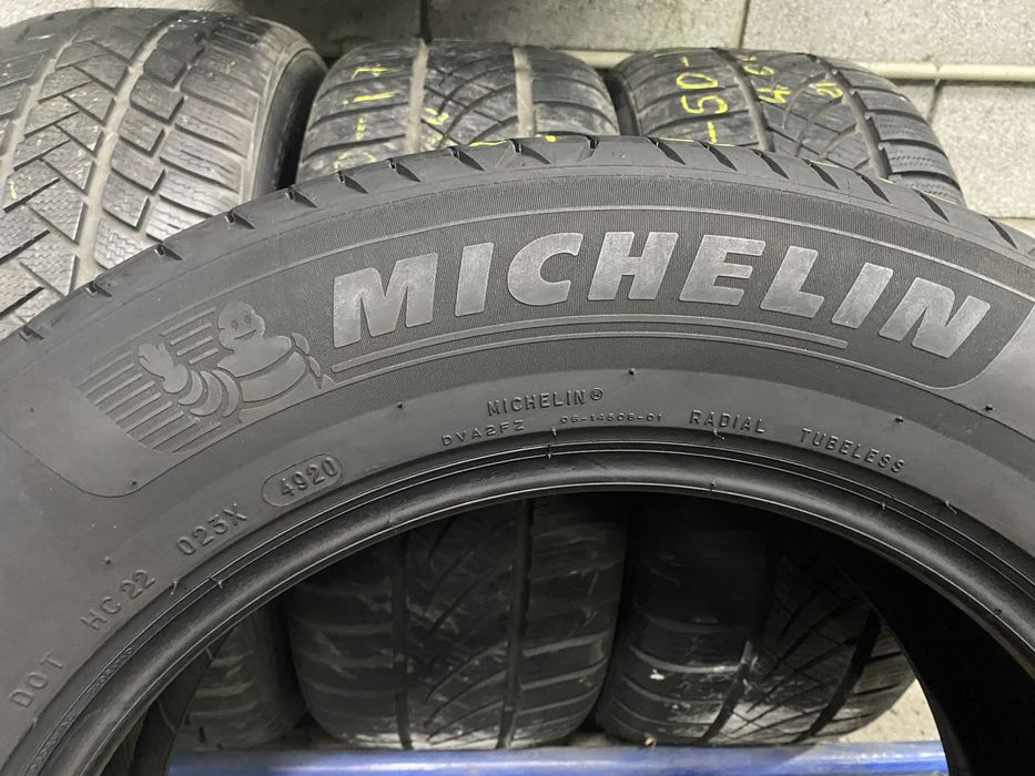 Літні шини 215/65 R17 (103V) MICHELIN