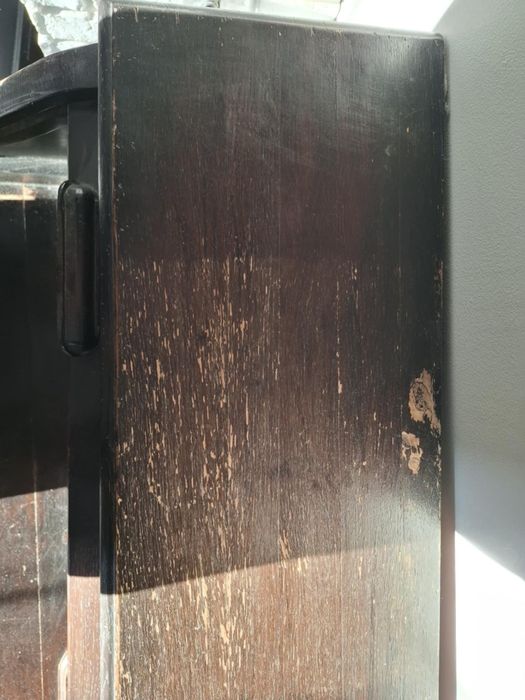 Drewniany sekretarzyk/biurko z rozsuwaną roletą