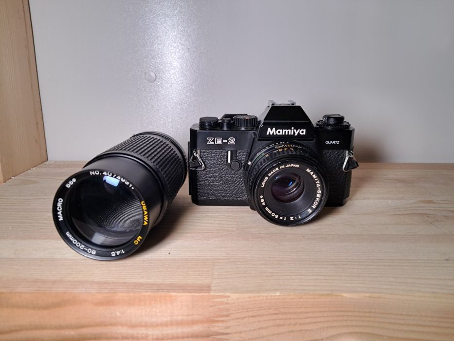 Плівковий фотоапарат Mamiya ZE-2 Quartz + два об'єктиви.