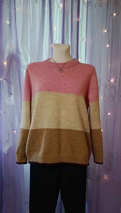 Sweter damski w kolorowe paski z domieszką wełny ML