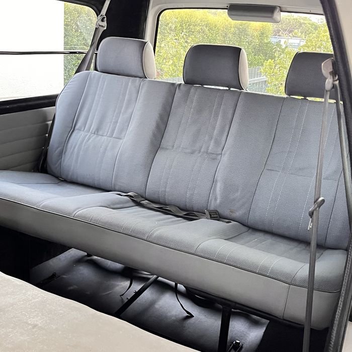Mitsubishi L400 2.5 td 9 lugares
