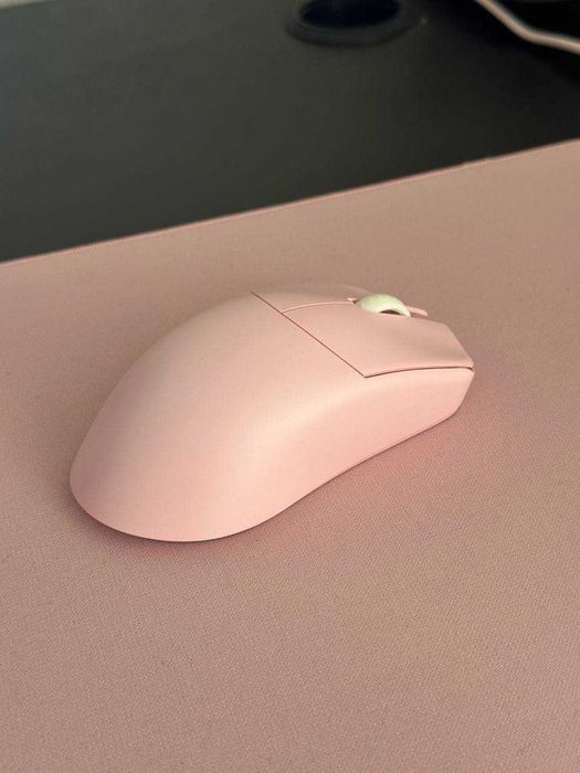 Продам игровую мышь Lamzu Maya X 8k (Pink)