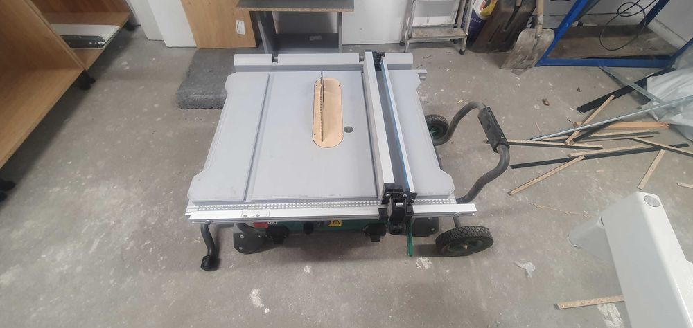 Piła stołowa hikoki c10rj z wózkiem