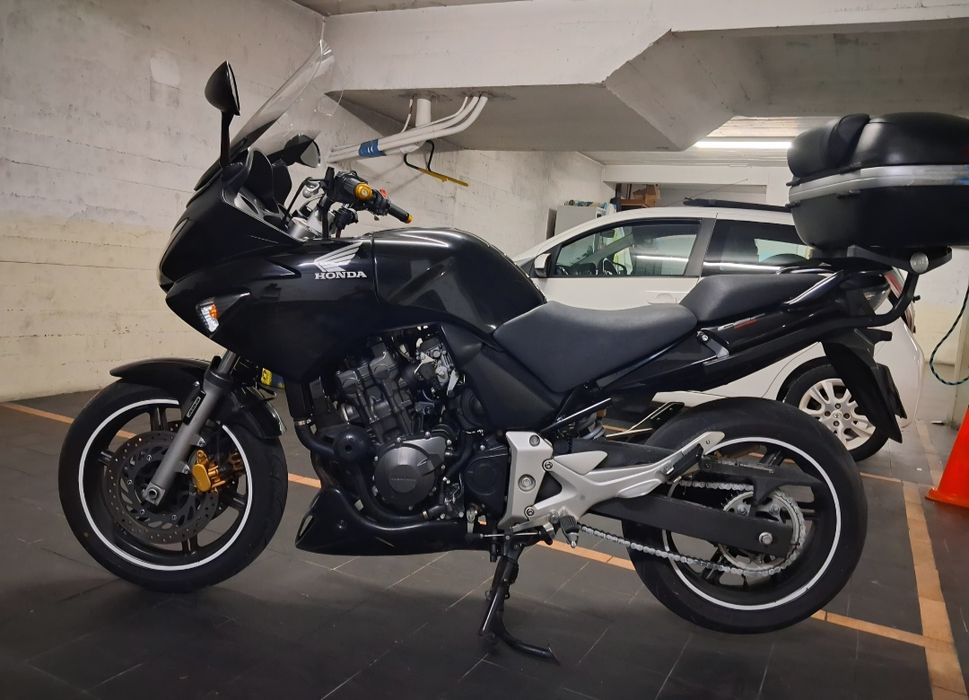 Honda CBF 600 imaculada