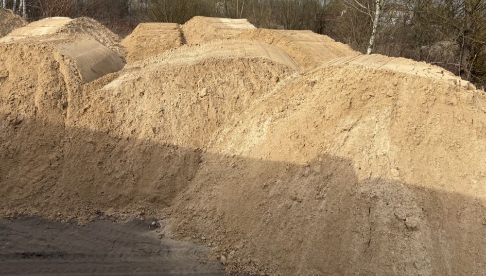 Piach zasypowy | piach kopalniany | wymiana grunty | droga do budowy |