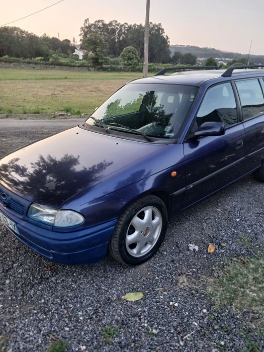 Vendo carrinha em bom estado geral