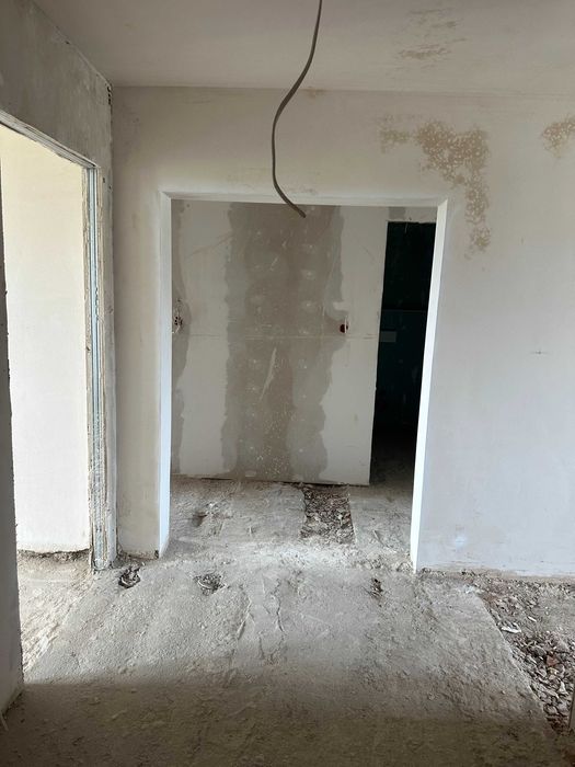 Tynki maszynowe gipsowe, cementowo-wapienne