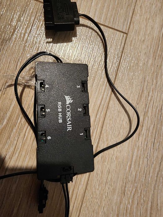 Corsair RGB HUB i RGB контроллер