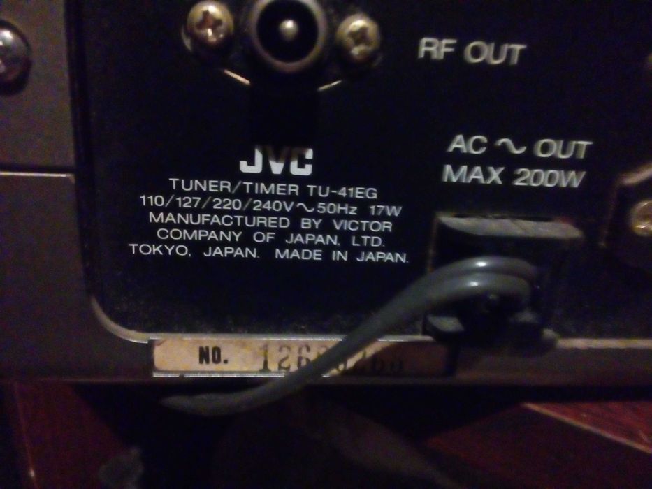 Tuner do magnetowidu JVC