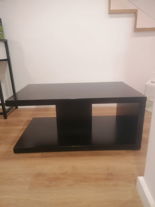 Mesa de centro em madeira preta