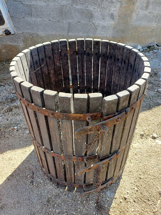 Prensa de vinho - ideal para jardim