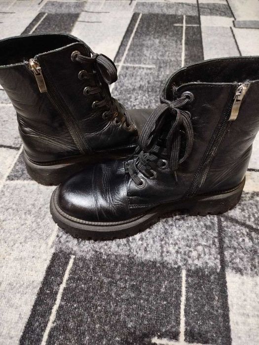 Кожаные ботинки 38р