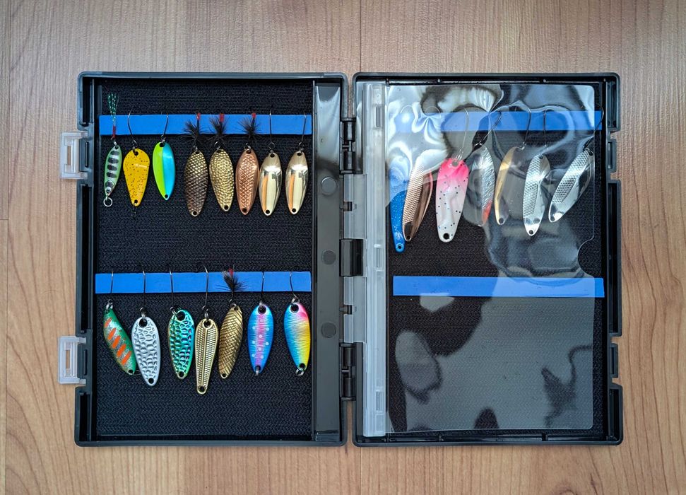Набор микроблесен + бокс SV Fishing Lures Orest Dance Golden Catch 22 шт.
