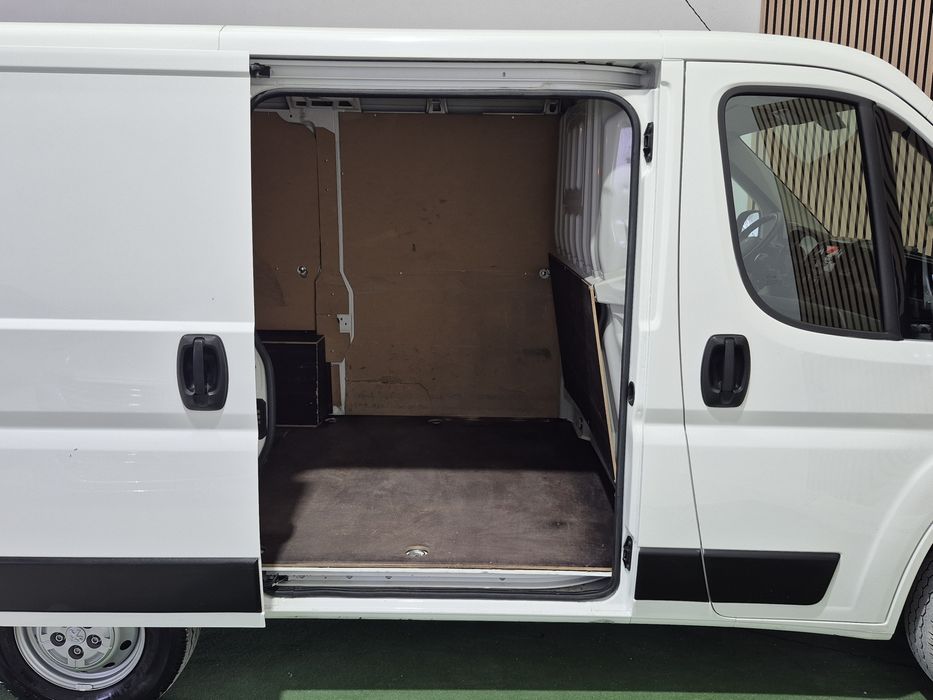 Peugeot Boxer 2.2HDI L1H1 - 90.000KM | GARANTIA | NACIONAL