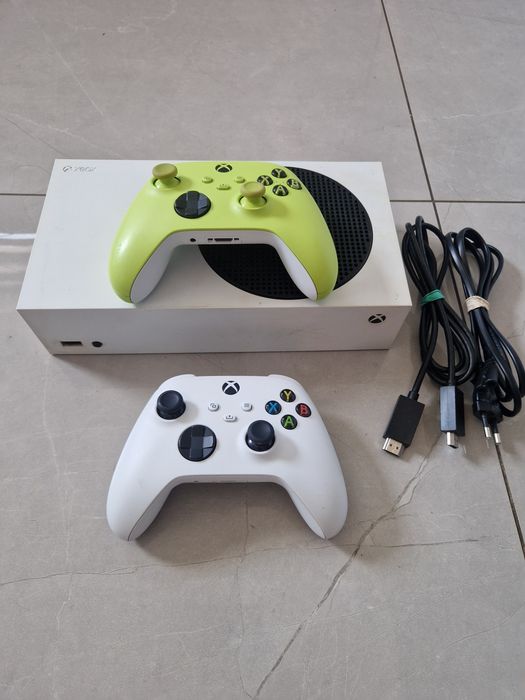 Xbox series s 512gb ssd + 2x Pad + okablowanie Zestaw Xbox
