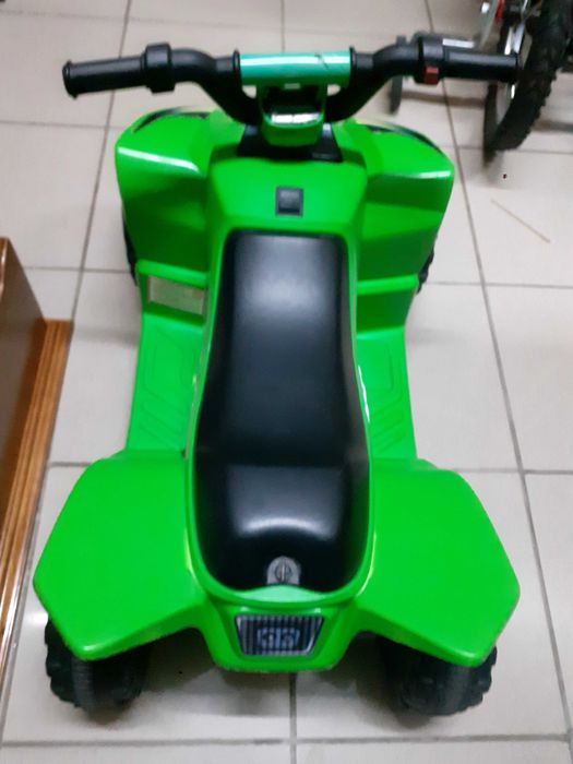 Mota de passeio de criança