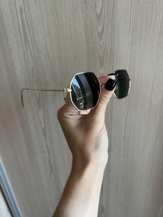 Сонцезахисні окуляри