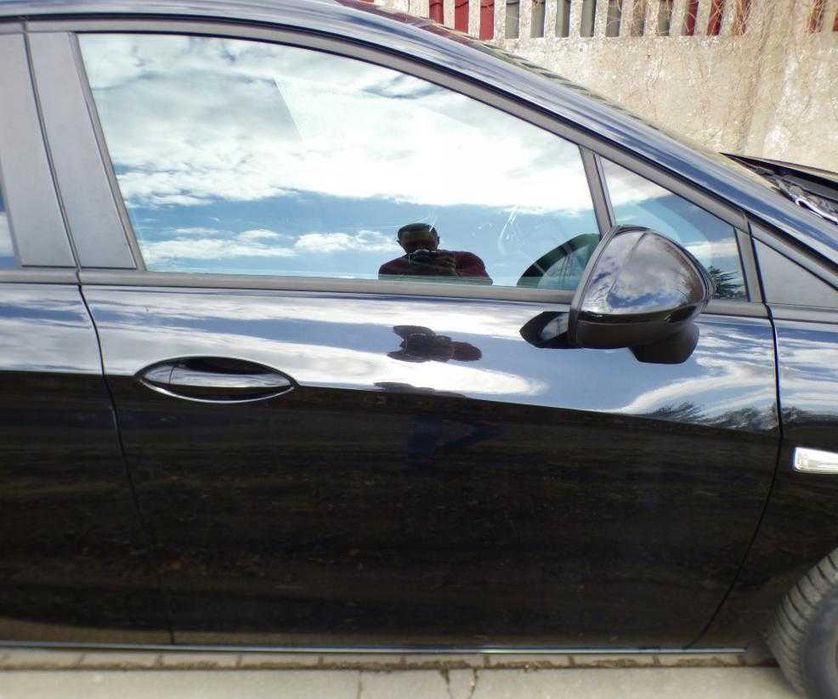 Двері передні праві Opel Astra K Z22Y