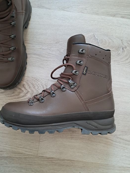 Buty skórzane Lowa Mountain GTX rozmiar  43,5