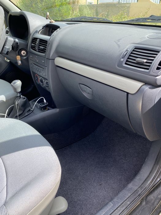 clio 1.5 diesel comercial