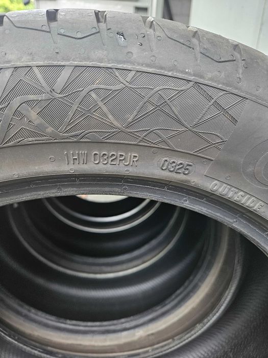 Продаю комплект шин Continental Premium Contact 7 215/55 R17 XL