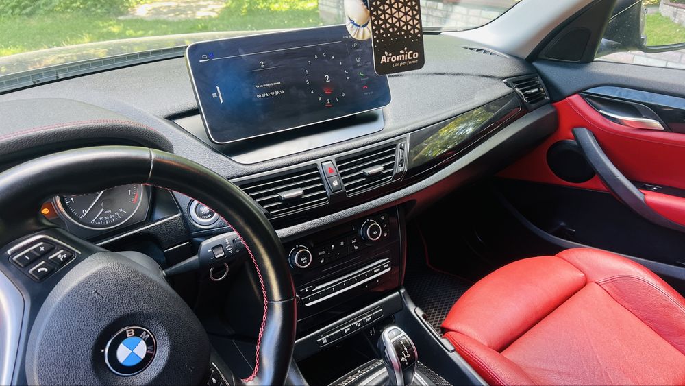 Продам BMW  X 1 в ідеально у стані або на обмін ( ьіле/ чорне) авто