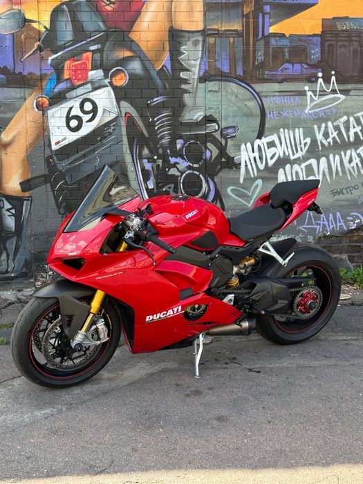 Мотоцикл Ducati Panigale V4S 2018 рік