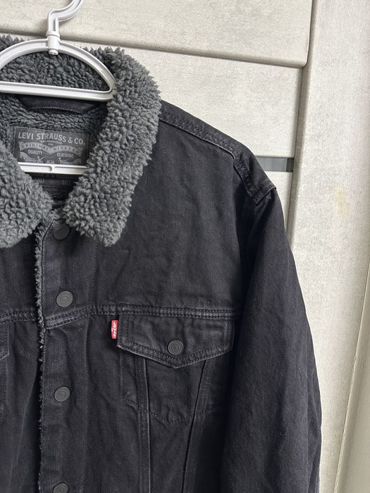 Куртка Джинсова Levi’s Л розмір!
