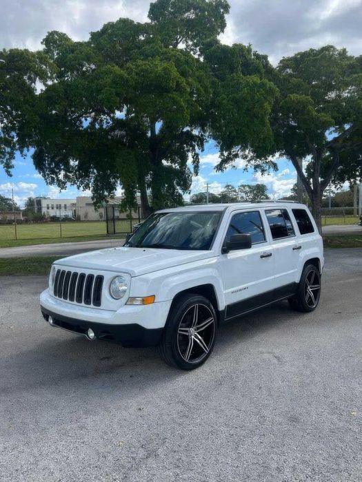 Jeep Patriot Limited      2014