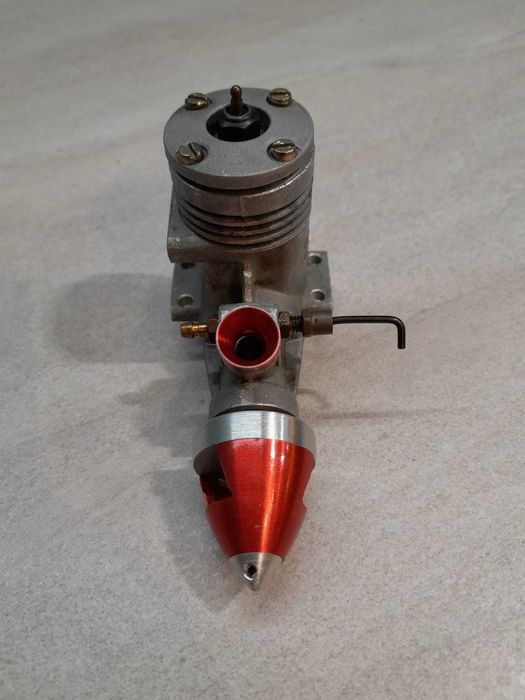 Silnik modelarski NOWY - METEOR 2,5