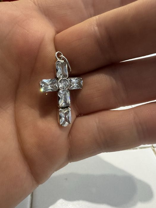 Хрестик Срібло 925 Проба  з  Фіанітами 3г Срібла 3 г Каменю