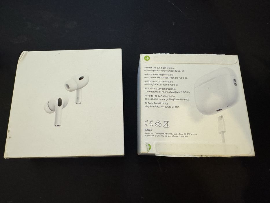 AirPods Pro 2 (caixa e lado esquerdo)
