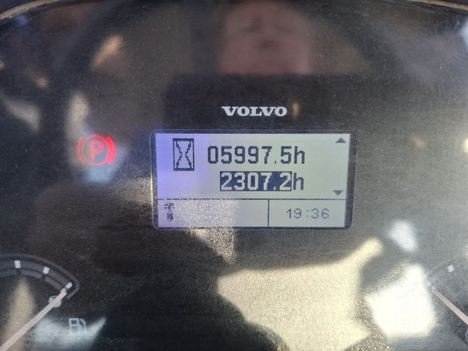 Pá carregadora volvo L 30 G