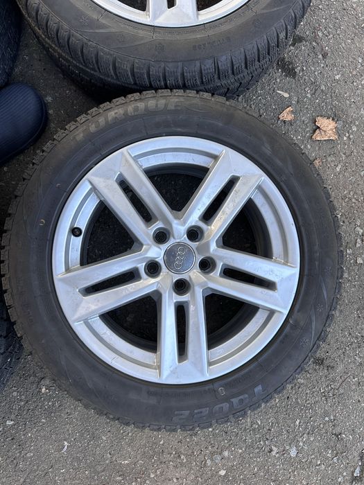 Оригинальные диски audi r17 с зимней резиной 225/55R17