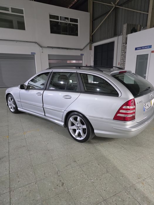 Mercedes C220 Sport Edition com 205.000km impecável de tudo é possível aceitar retoma
