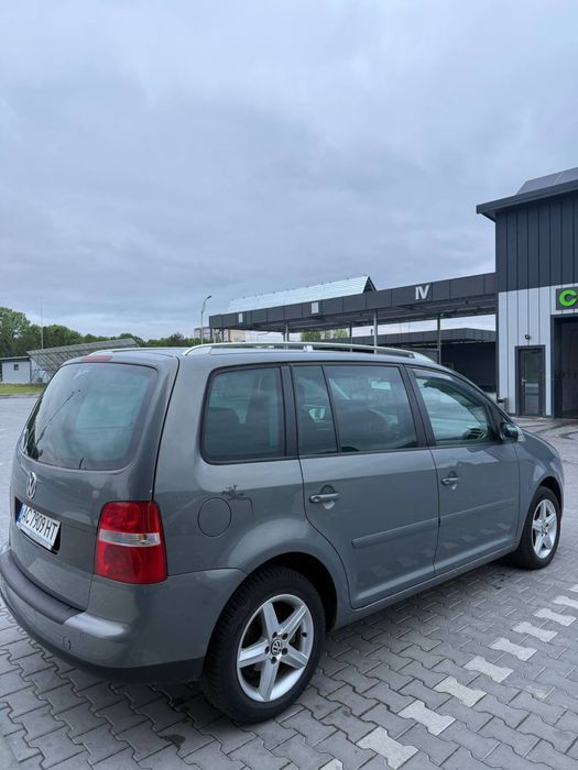 Volkswagen Touran