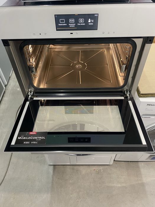 Духовка -Пароварка фірми Miele DGC 7845