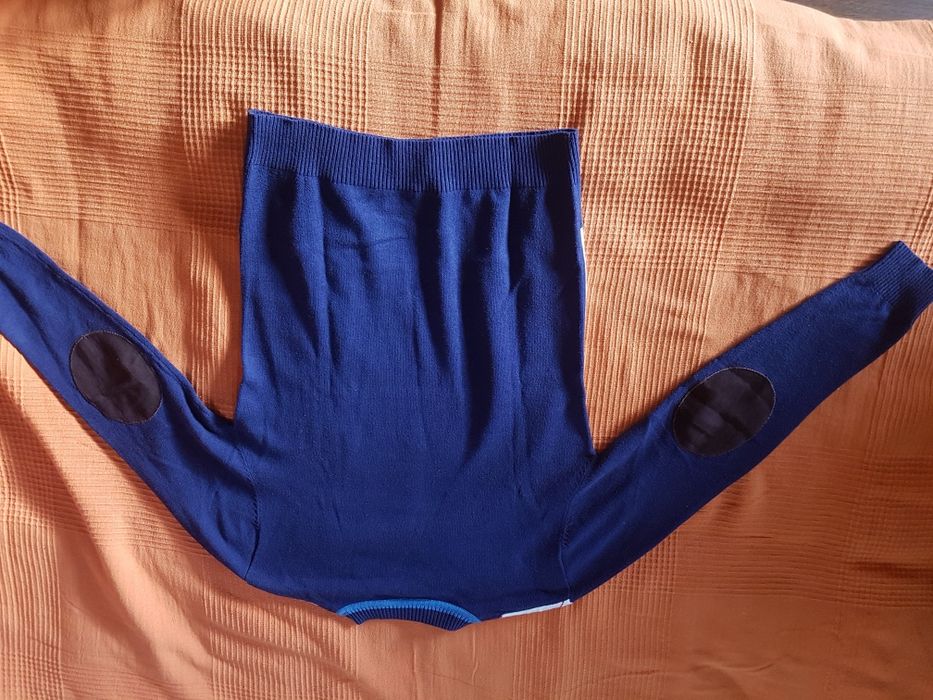 Elegancki sweterek dla nastolatka