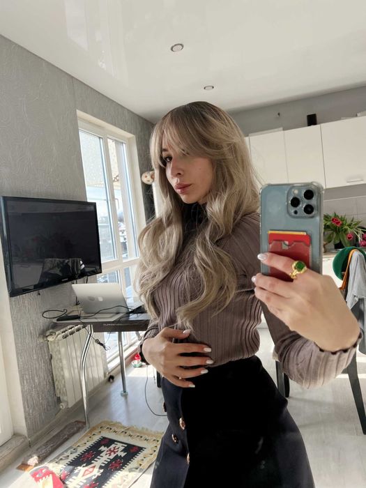 Peruka damska popielaty blond smokey długie włosy + czepek