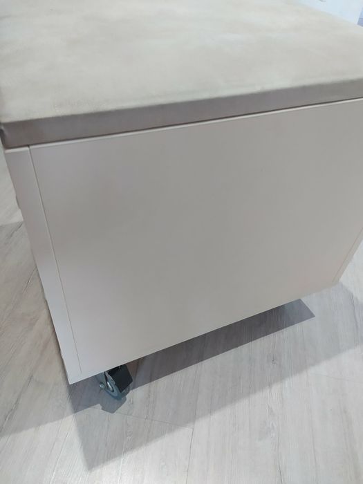 2 пуфи вологостійкі 1400 за 1шт