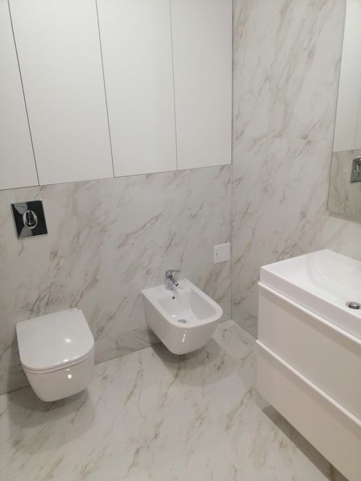 Здається елітна квартира в центрі біля парку, озера,