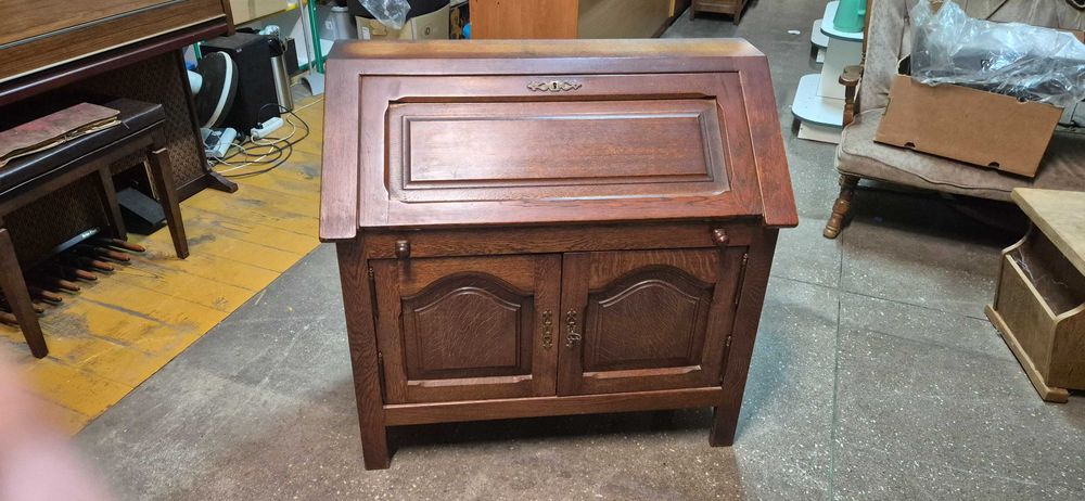 Sekretarzyk drewniany