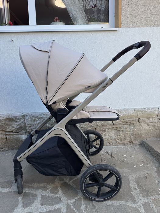 Коляска Carrello Vector