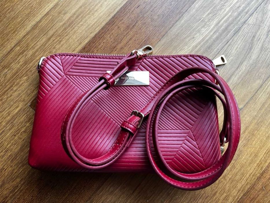 Mala parfois vermelha