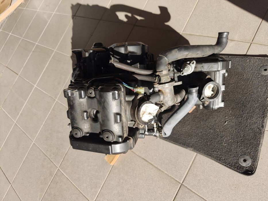 Silnik suzuki sv 650 99r uszkodzony