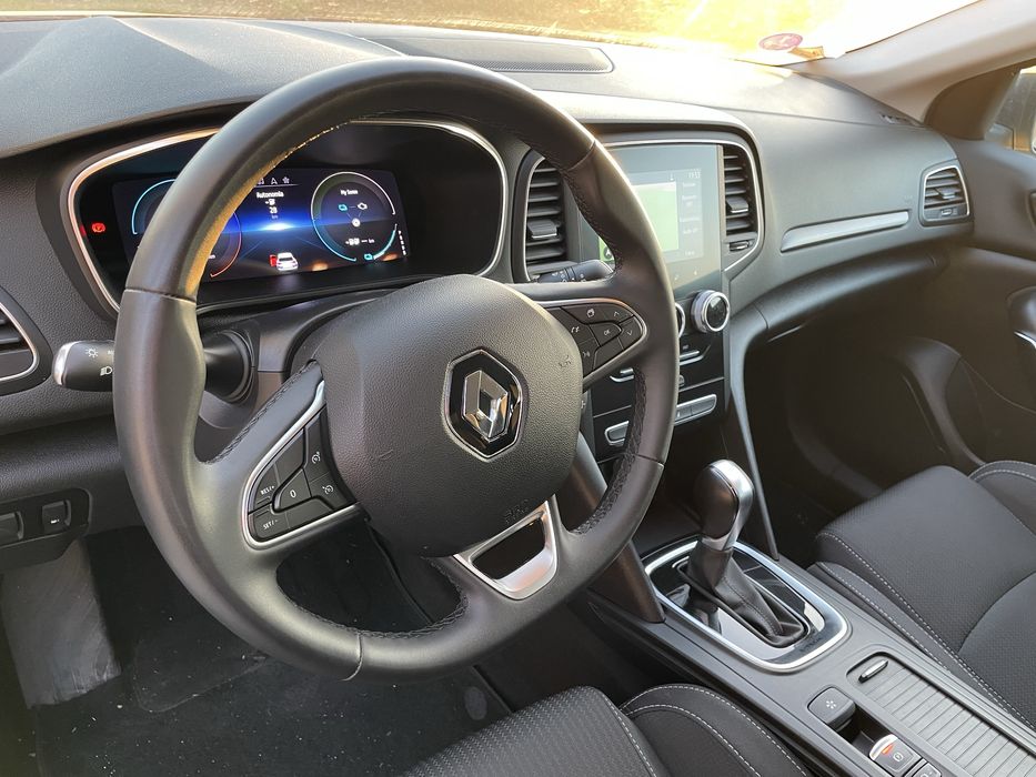 Renault Megane E-Tech Plug-In Hibrid - Financiamento