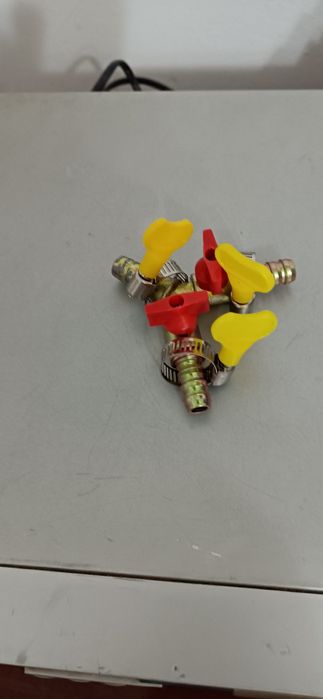 Cruzeta com torneiras de segurança de gás