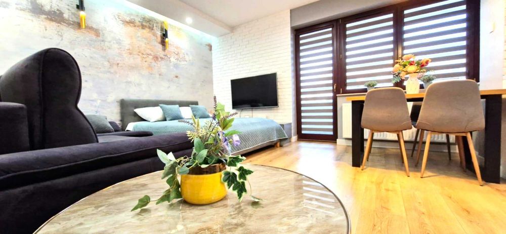 Apartament BLUE CASCADE Dobrego Pasterza, śródmieście, free parking, AQUAPARK. max 4 osoby