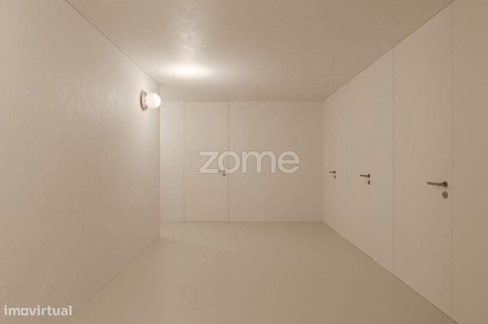 Apartamento T0 Novo c/ Varanda e Arrecadação na Rua Machado Vilela